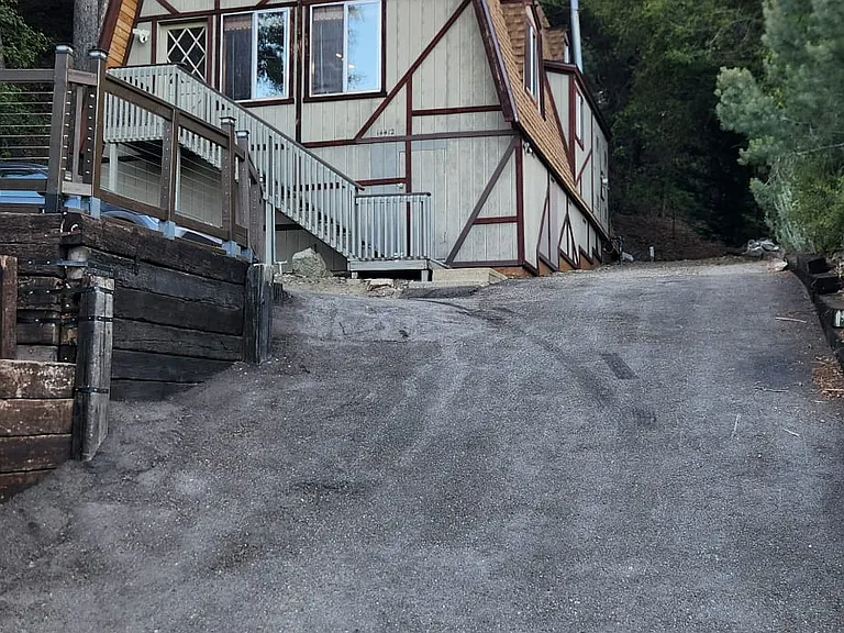 Yosemite Ct — Photo 1