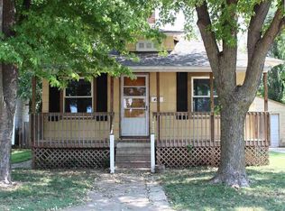 410 S Douglas Ave, Lyons, KS 67554