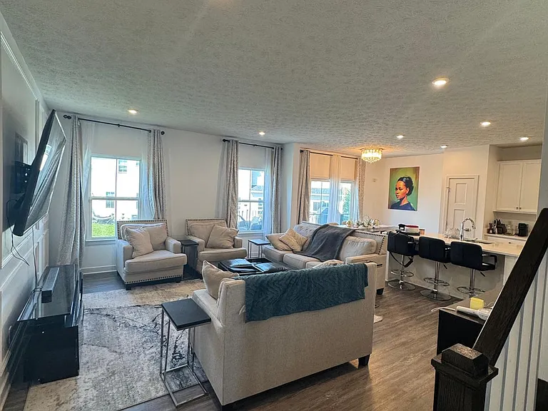 153 Topsail Dr — Photo 4