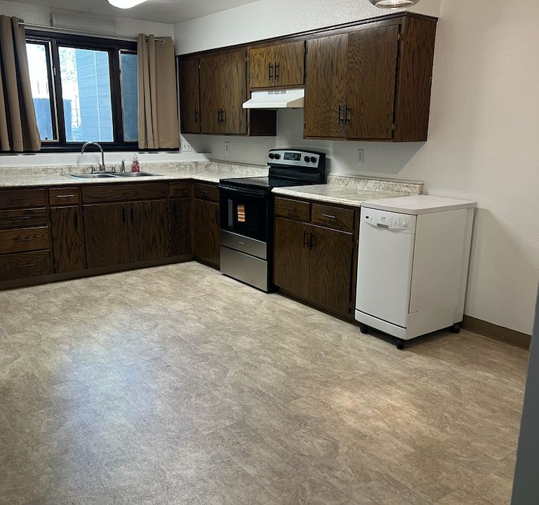 Large Eat in Kitchen