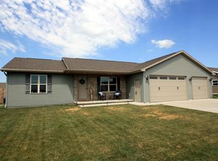 1480 Mera Ln, Kaukauna, WI 54130