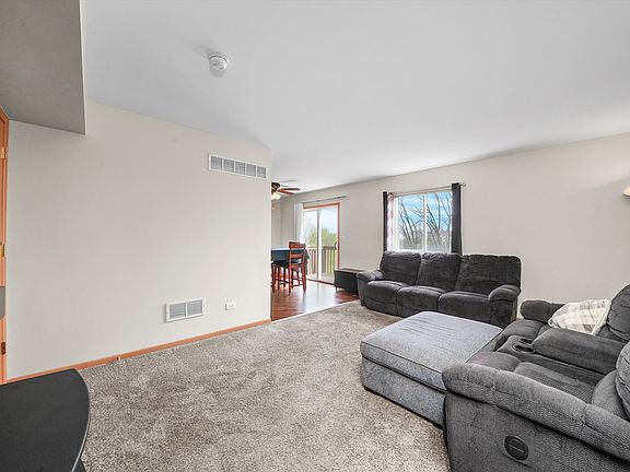 5th image of 16553 Willow Walk Dr