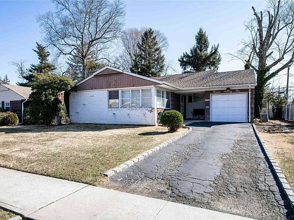 3rd image of 1375 Millwood Ln