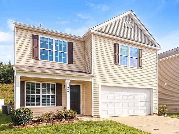4th image of 1906 Eastway Dr
