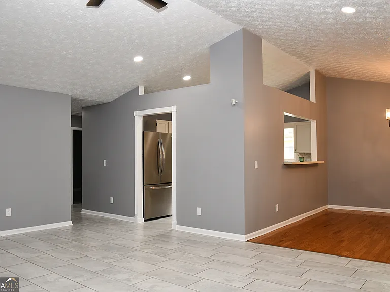 5932 Homestead Cir — Photo 26