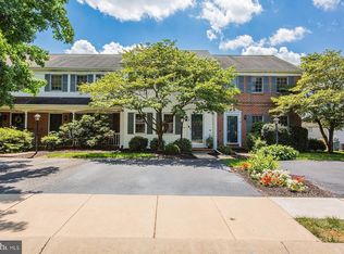 59 Robin Hill Dr, Lititz, PA 17543