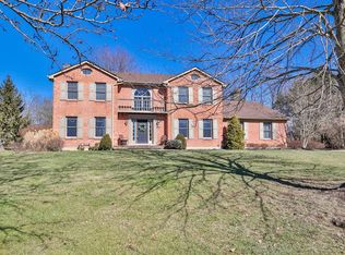 11249 Acrewood Dr, Cincinnati, OH 45249
