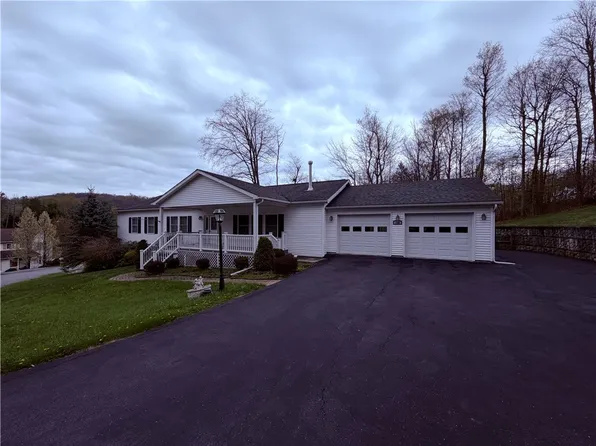115 Adam Dr, Blossburg, PA 16912