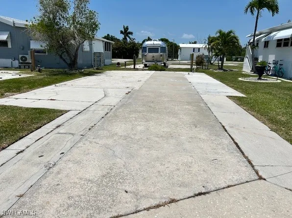 19681 Summerlin Rd #676, Fort Myers, FL 33908