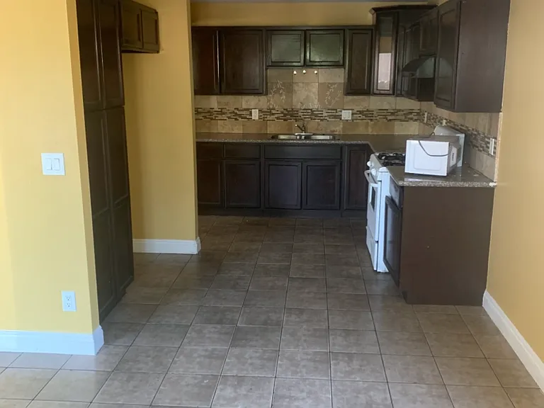 9011 Orchard Ave #5 — Photo 5