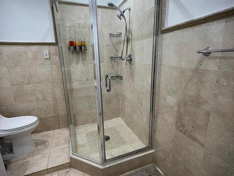 135 W 30th St #3 — Photo 26