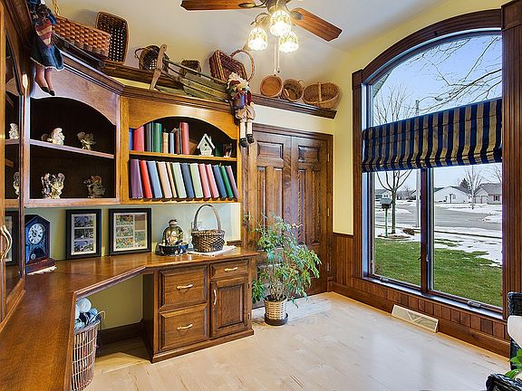 1st floor office