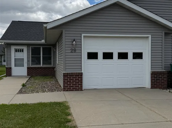 29 Garrison Dr #52, Evansville, WI 53536