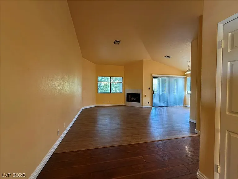 5072 S Rainbow Blvd #202 — Photo 12