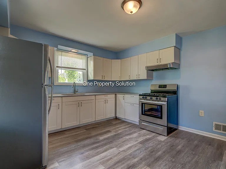329 N Jay St — Photo 9