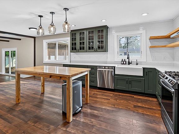 4th image of 7106 Mockingbird Ln