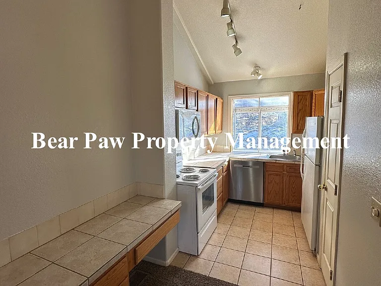 34772 Whispering Pines Trl — Photo 6