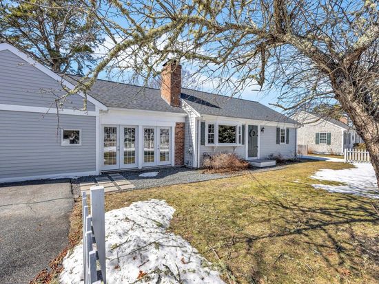 43 Captain Daniel Road, South Yarmouth, MA 02664