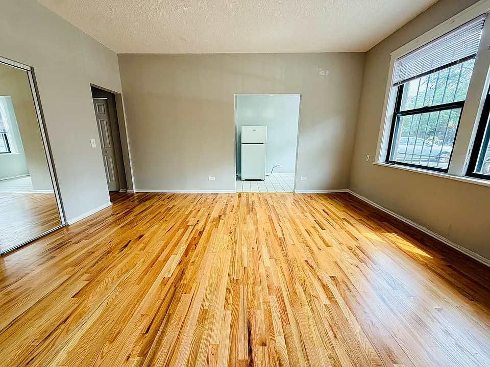 4242-44 N Sheridan Rd #611