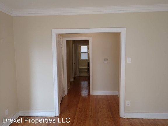 2nd image of 6334 N Artesian Ave APT 2A