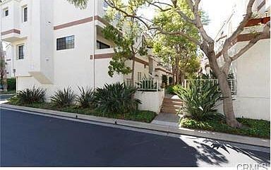 3rd image of 2931 Plaza Del Amo Unit 116