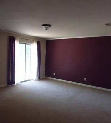 3rd image of 8913 Lanier Way