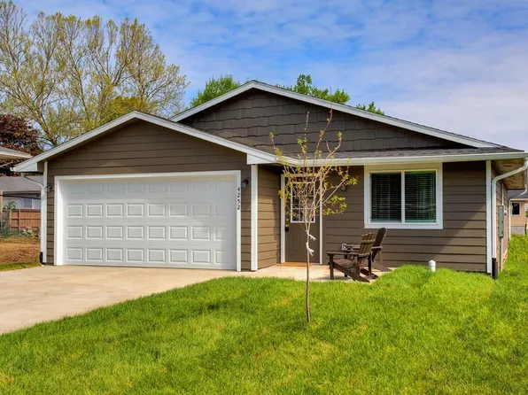 Grandview Meadows, 4251 Grandview Ave #4320, Des Moines, IA 50317