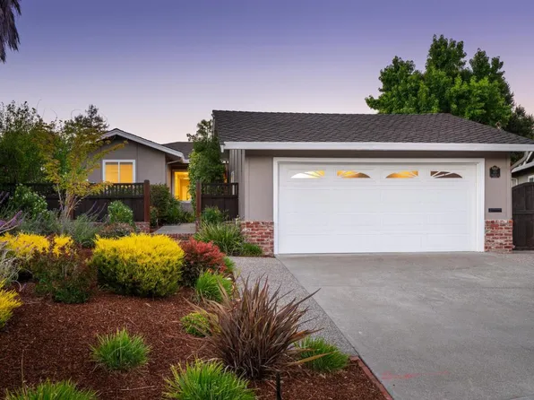 45 Camelot Ct, San Carlos, CA 94070