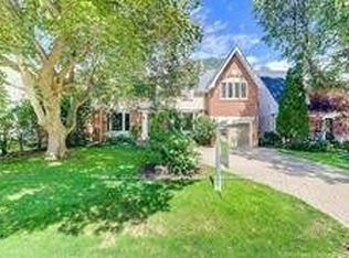 4 Blanchard Rd, Toronto, ON M4N3L9