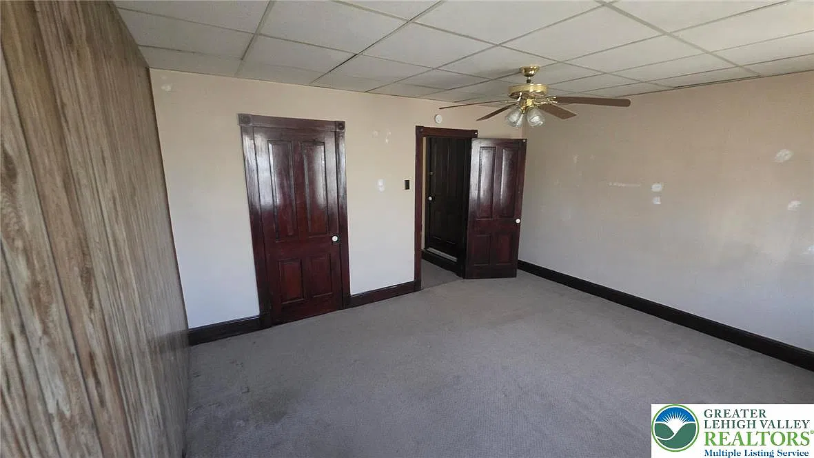 3 bed, 1.5 bath, 1000 sqft, $1,350 — Photo 3