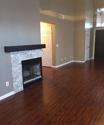 2nd image of 2256 E Lakecrest Dr