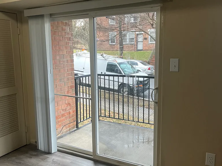5000 Hanna Pl SE #B — Photo 4