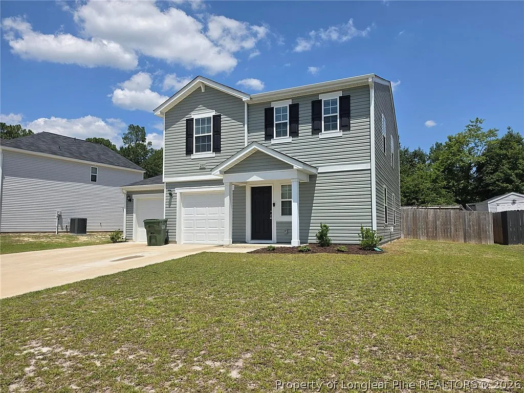 3 bed, 2.5 bath, 1744 sqft, $1,975 — Photo 3