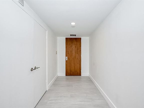 2nd image of 5001 Woodway Dr Unit 1304