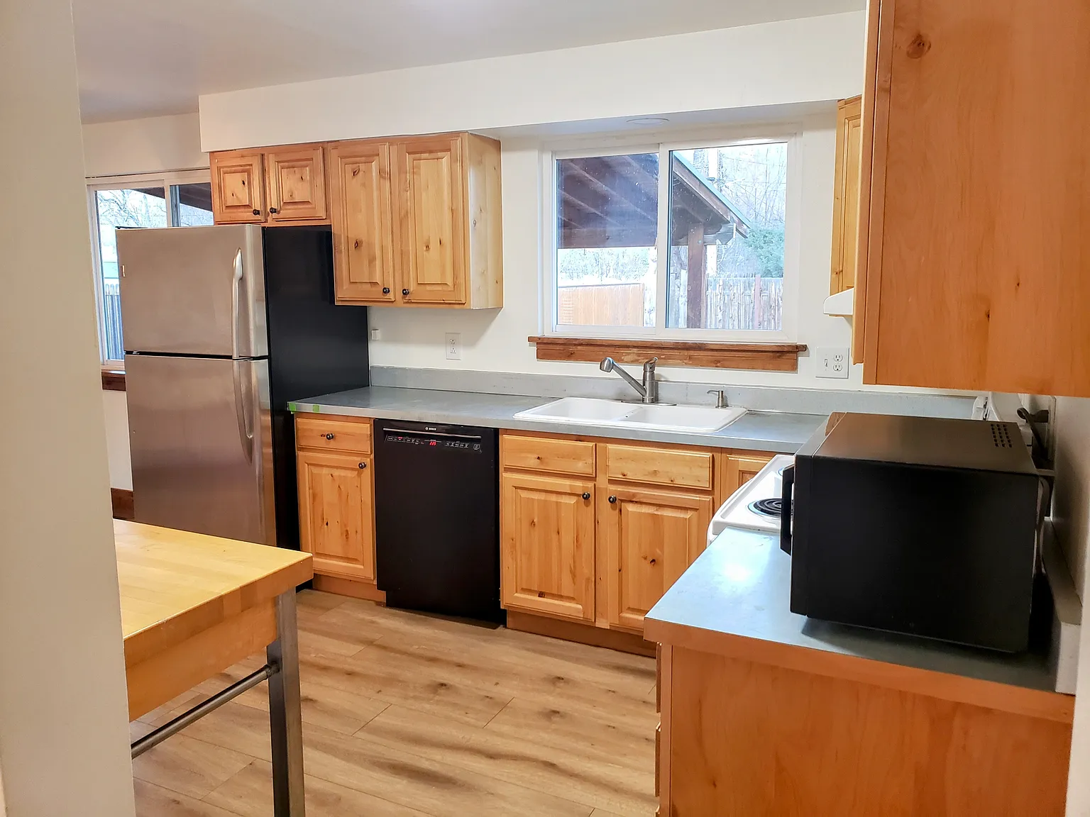 692 N 500 W — Photo 3