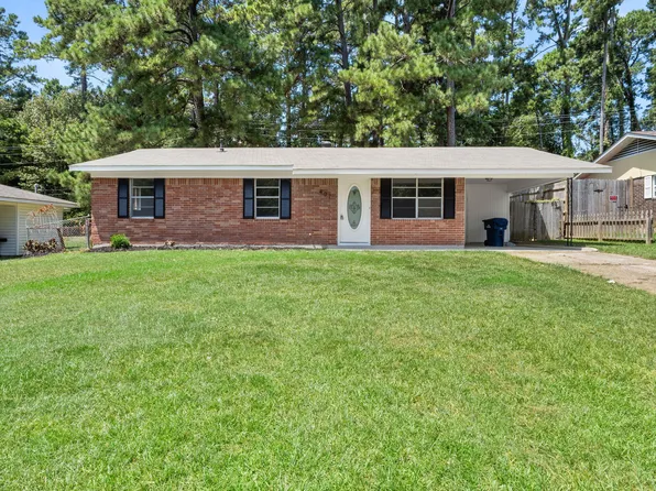 407 Juniper St, New Llano, LA 71461