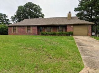 164 Elizabeth Dr, Ozark, AL 36360