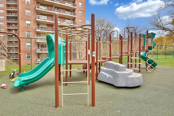 Sold by Trebach Realty | media 39