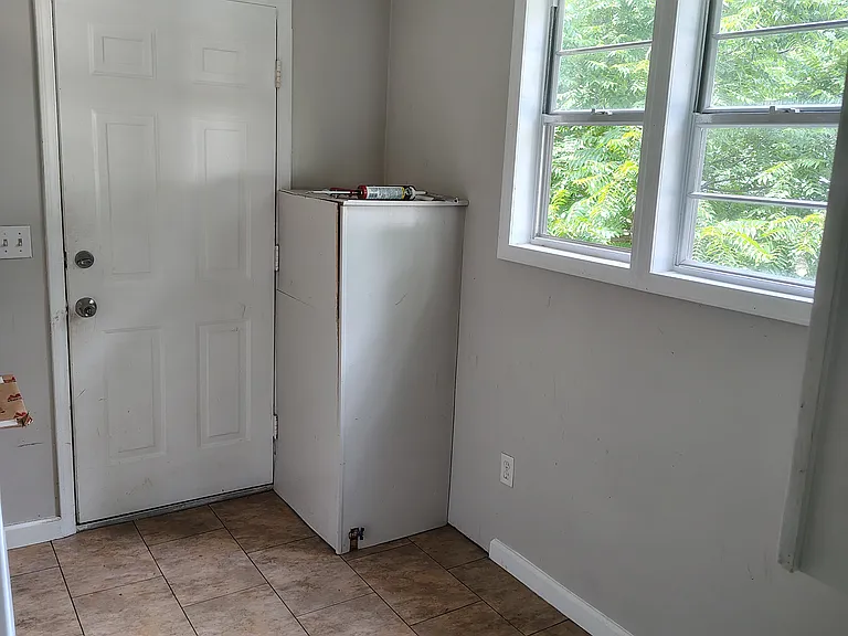 1604 Sherrod Ave — Photo 4