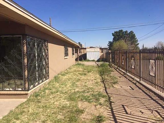 2nd image of 381 Guadalajara Dr