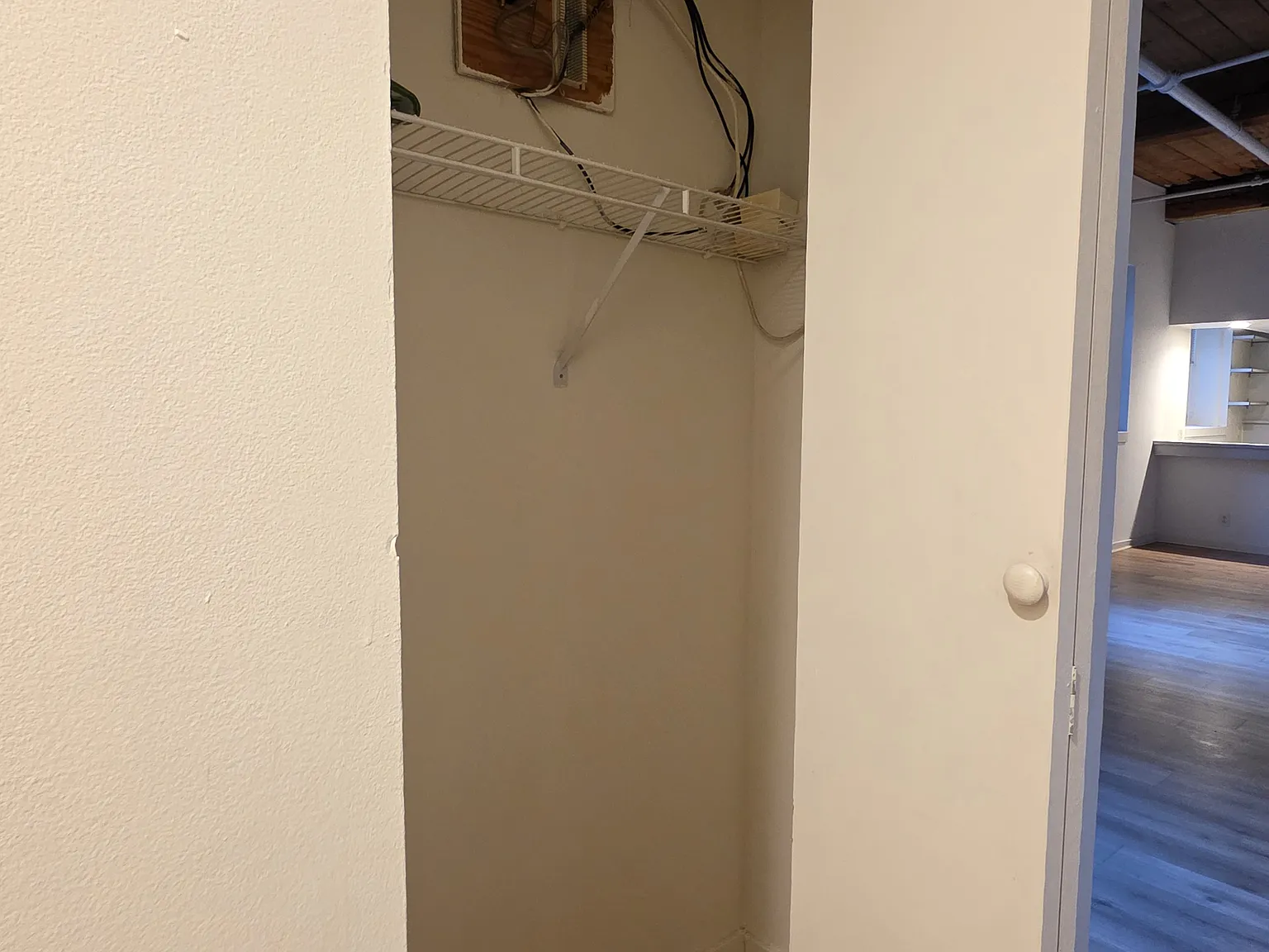 2 bed, 950 sqft, $2,375 — Photo 4