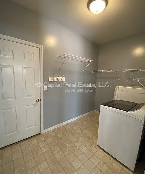 2209 Tigers Way — Photo 14