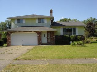7720 Royalview Dr, Parma, OH 44129