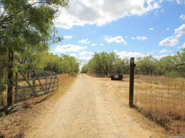 00 Lane Dr-Tract #3, Pleasanton, TX 78064