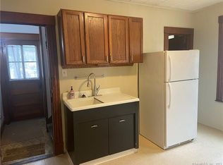 53 Oakwood Ave APT 2, West Hartford, CT 06119