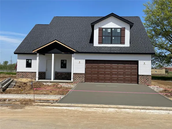 1527 Lexi Ln, Mascoutah, IL 62258