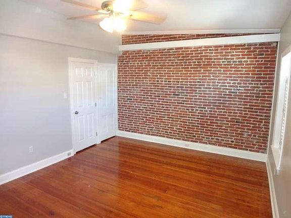 3rd image of 1706 N Lincoln St