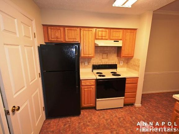 3rd image of 2003 Warners Ter N Unit 114