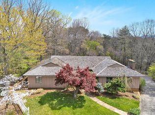 6051 Lakemont Dr, Roanoke, VA 24018