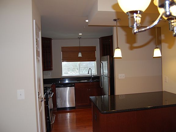 5th image of 4179 S 4 Mile Run Dr Unit 403